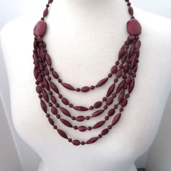 NEW TALBOTS BURGUNDY ACRYLIC NECKLACE 18-21" - Picture 1 of 2